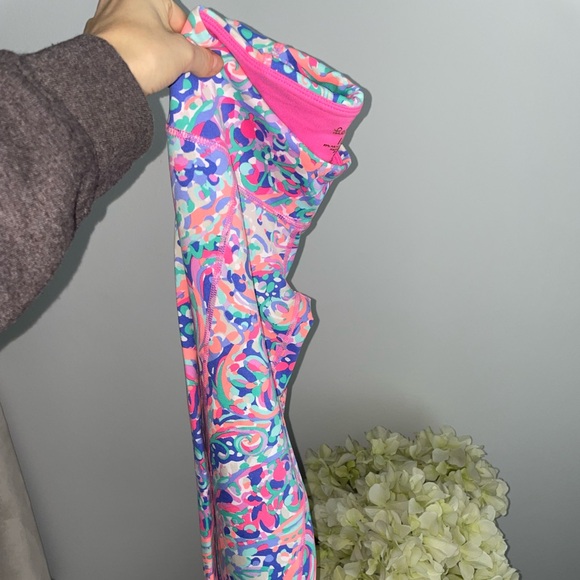 Lilly Pulitzer Luxletic Leggings‎ - Picture 2 of 16